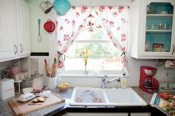 Kitchen-Curtain-Valances-Ideas