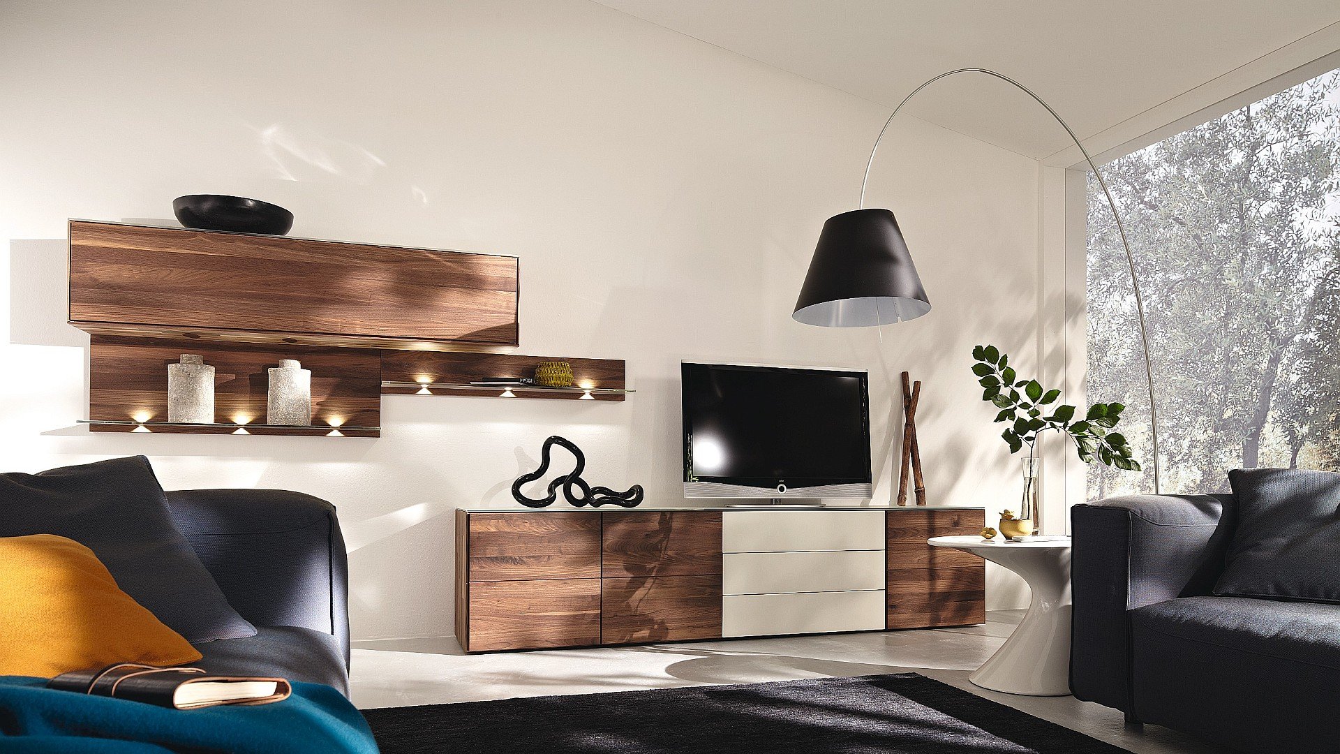 Design di un supporto TV in un semplice stile classico