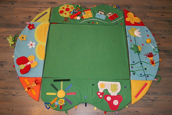 The developing modular mat for the newborn