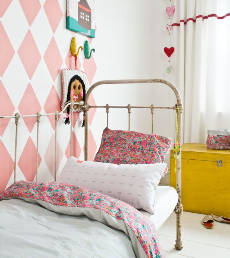 Choose a beautiful pink mural in the nursery