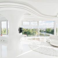 svijetlo bijeli pod u dizajnu slike dnevne sobe