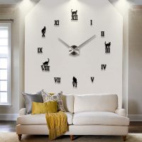 Horloge plastique de minimalisme dans l'image de la cuisine