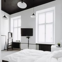 bellissimo soffitto nero in foto di design per la casa