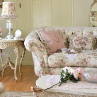 bellissimo corridoio interno nello stile di una foto shabby chic