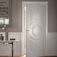 porte luminose all'interno con un tocco di immagine al limone