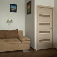 foto di porte camera da letto in stile scuro