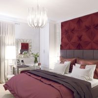 foto in stile camera da letto color marsala luminoso