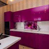 bellissimo arredamento camera da letto in foto a colori fucsia