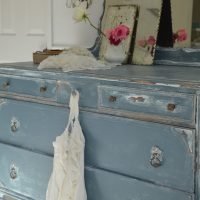 luminoso design dell'appartamento nello stile di una foto shabby chic