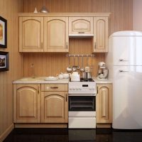 mali hladnjak u dekoru kuhinje u crnoj boji fotografije