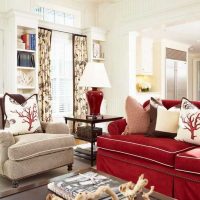kombinacija crvene s drugim bojama u stilu slike kuće