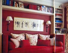 combination of red with other colors in the interior of the house picture