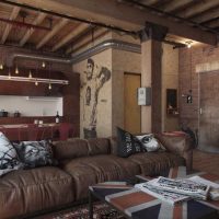 intérieur inhabituel de la salle dans le style d'un loft photo