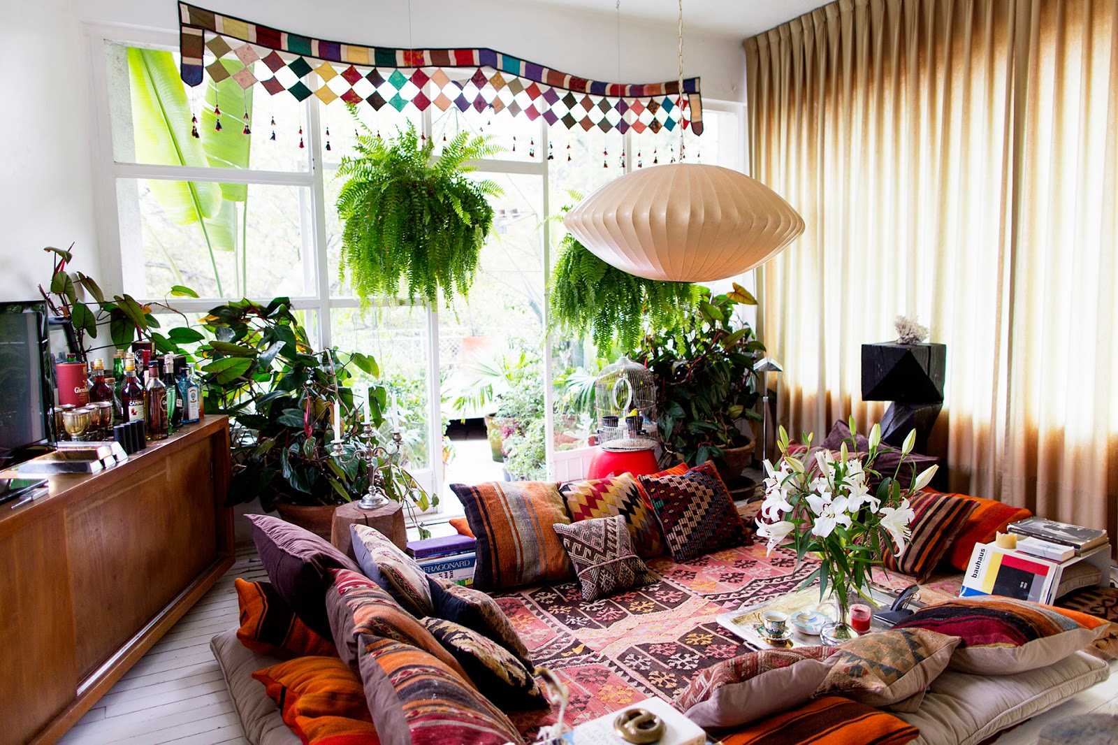 unusual boho style apartment decor