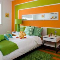 kombinacija svijetlih nijansi u dekoru fotografije spavaće sobe