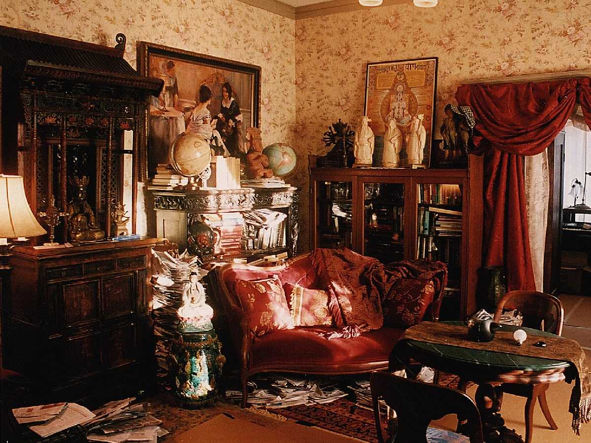 neobičan dekor dnevne sobe u viktorijanskom stilu