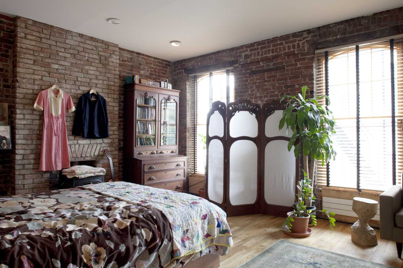 unusual facade of a bedroom in oriental style