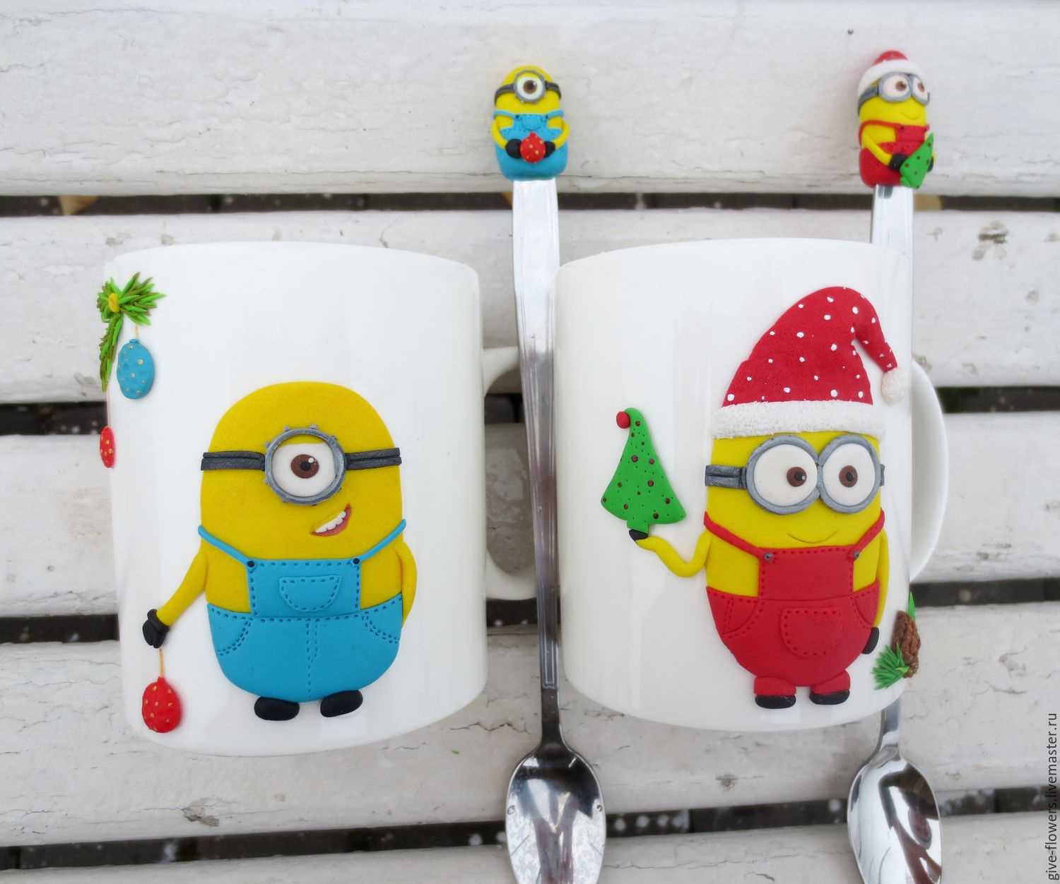 bricolage décoration originale du mug avec des animaux en pâte polymère