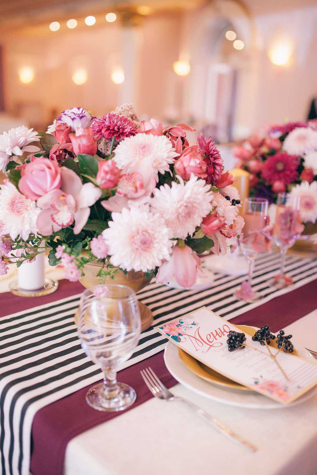 modern decoration of the wedding hall with flowers