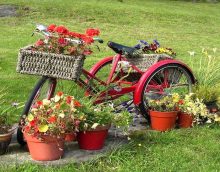 bella la creazione di un arredamento di una casa di campagna che imita l'immagine