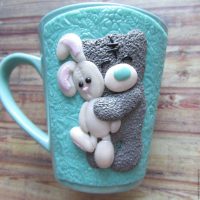 do-it-yourself bright decoration of the mug with polymer clay animals photo