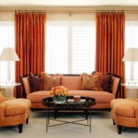 kombinacija tamno narančaste boje u dizajnu sobe s drugim bojama fotografije
