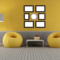 une combinaison de gris foncé dans le style de la chambre à coucher et d'autres couleurs de la photo