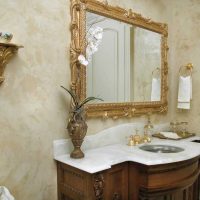 the idea of ​​the original decorative plaster in the decor of the bathroom picture