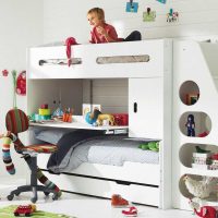 l'idea di decorare chic l'immagine di un bambino