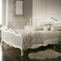 svijetli dizajn spavaće sobe u stilu Provence