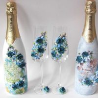 prekrasan dizajn boca šampanjca sa šarenim vrpcama fotografija