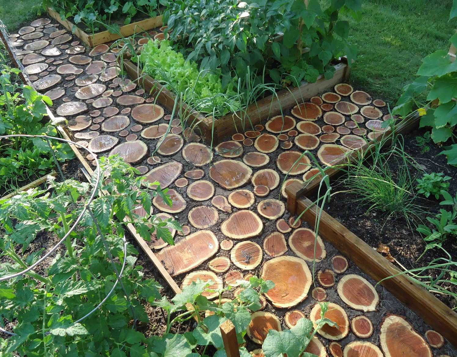 insolita decorazione fai-da-te della trama del giardino