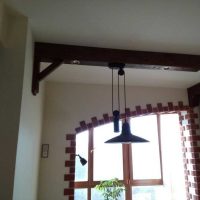 l'idea di un bell'arredamento dell'appartamento con foto di travi decorative