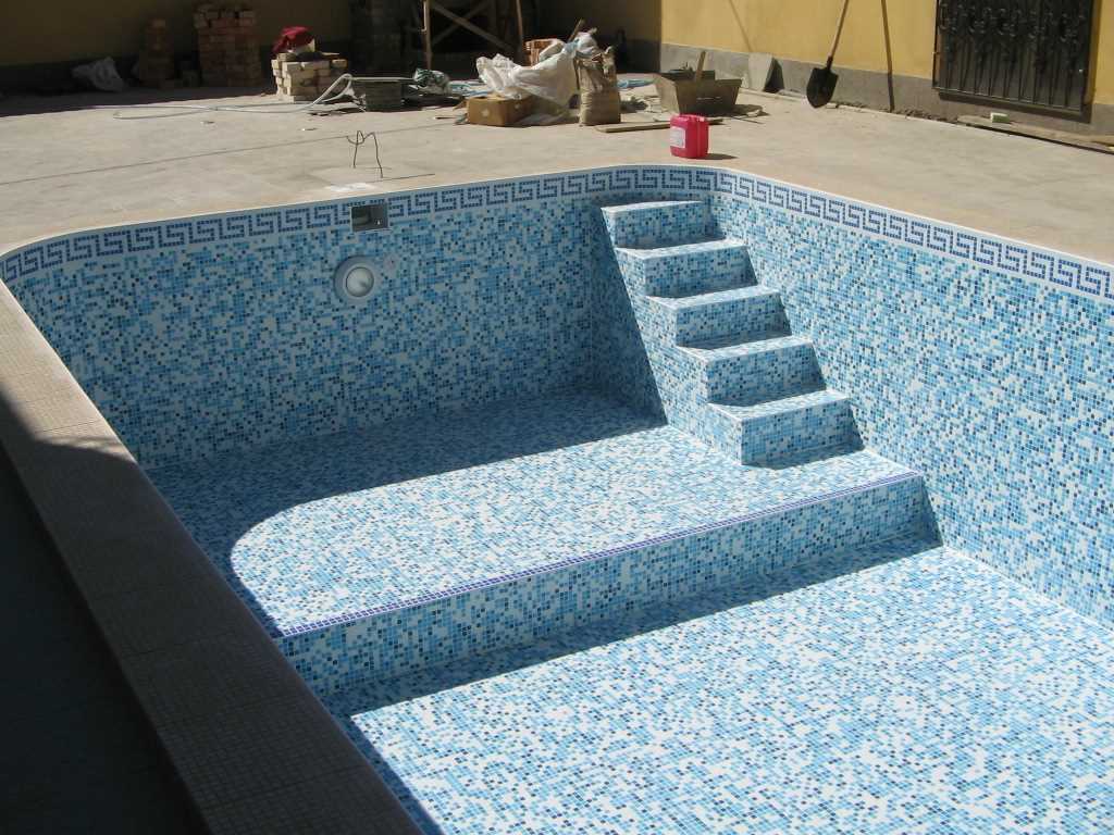 verzija modernog dizajna malog bazena