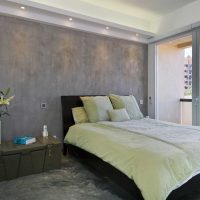 רעיון של טיח דקורטיבי יוצא דופן בתמונה בעיצוב חדר השינה