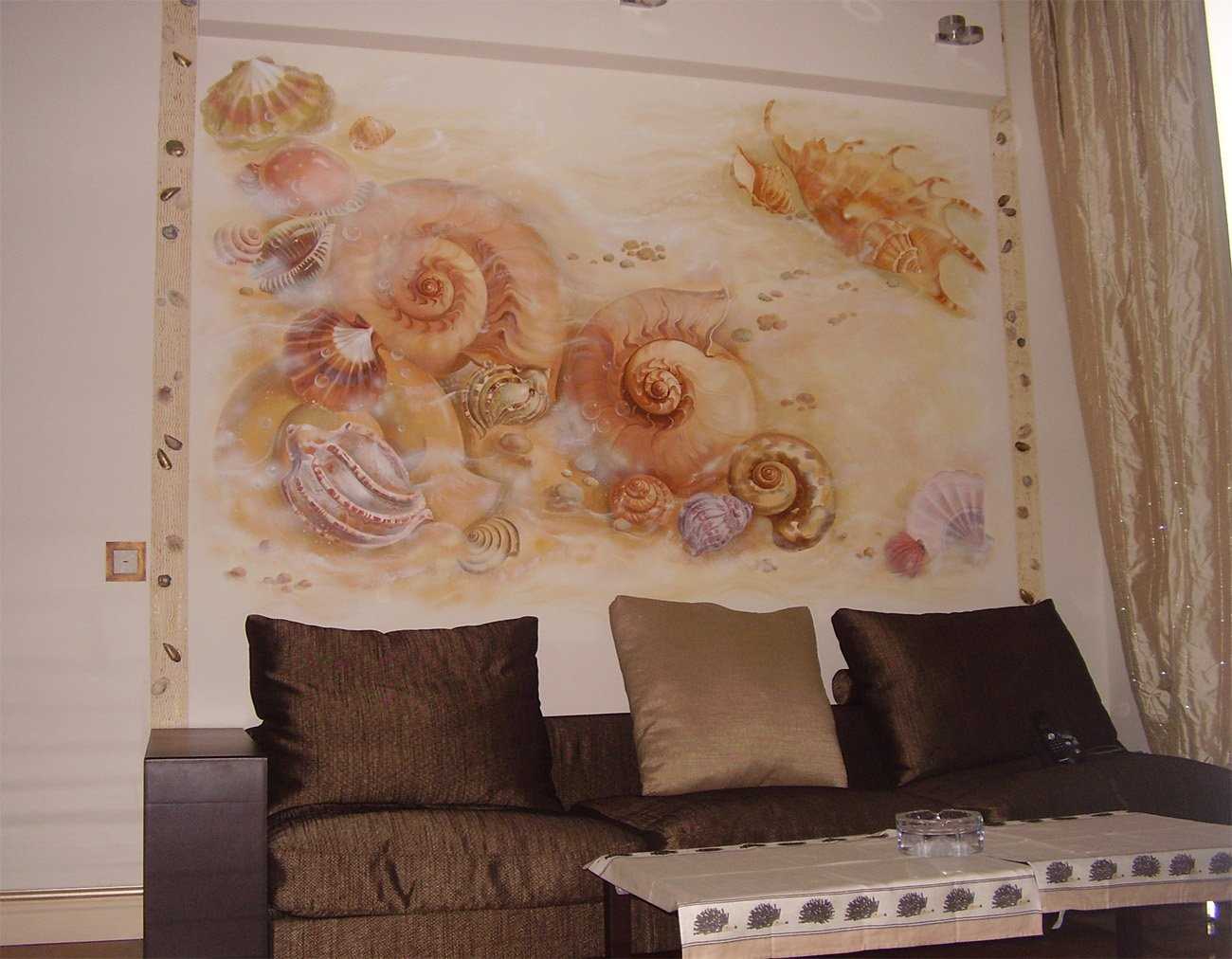 the idea of ​​the original apartment decor with a decorative pattern on the wall