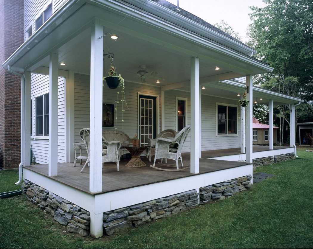 the idea of ​​the original interior of the veranda in the house