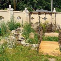 variant of a beautiful decoration of the courtyard of a private house picture