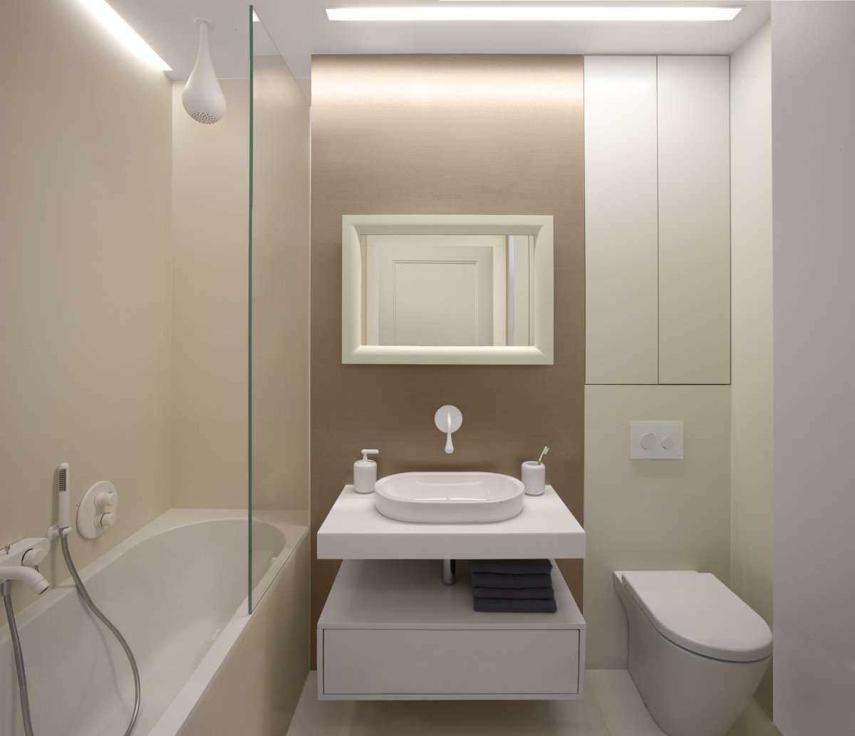 l'idea di un bellissimo stile bagno di 4 mq