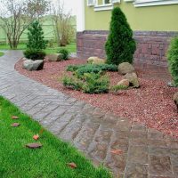 An example of a vivid landscaping garden photo