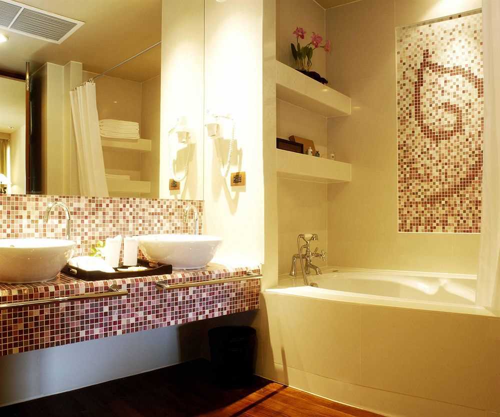 opcija modernog interijera kupaonice od 3 m²