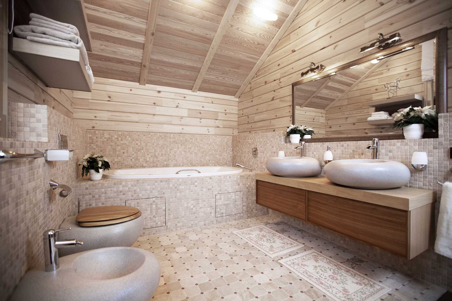 versione del design insolito del bagno in una casa di legno