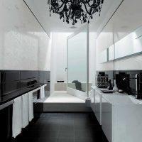 l'idea di un interno moderno del bagno in bianco e nero tonifica la foto