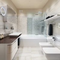 variant of unusual design of the bathroom 6 sq.m