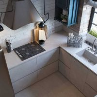 variante di una bella cucina di design di 8 mq