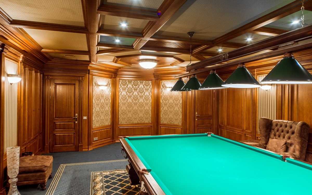 the idea of ​​a beautiful style of billiard room