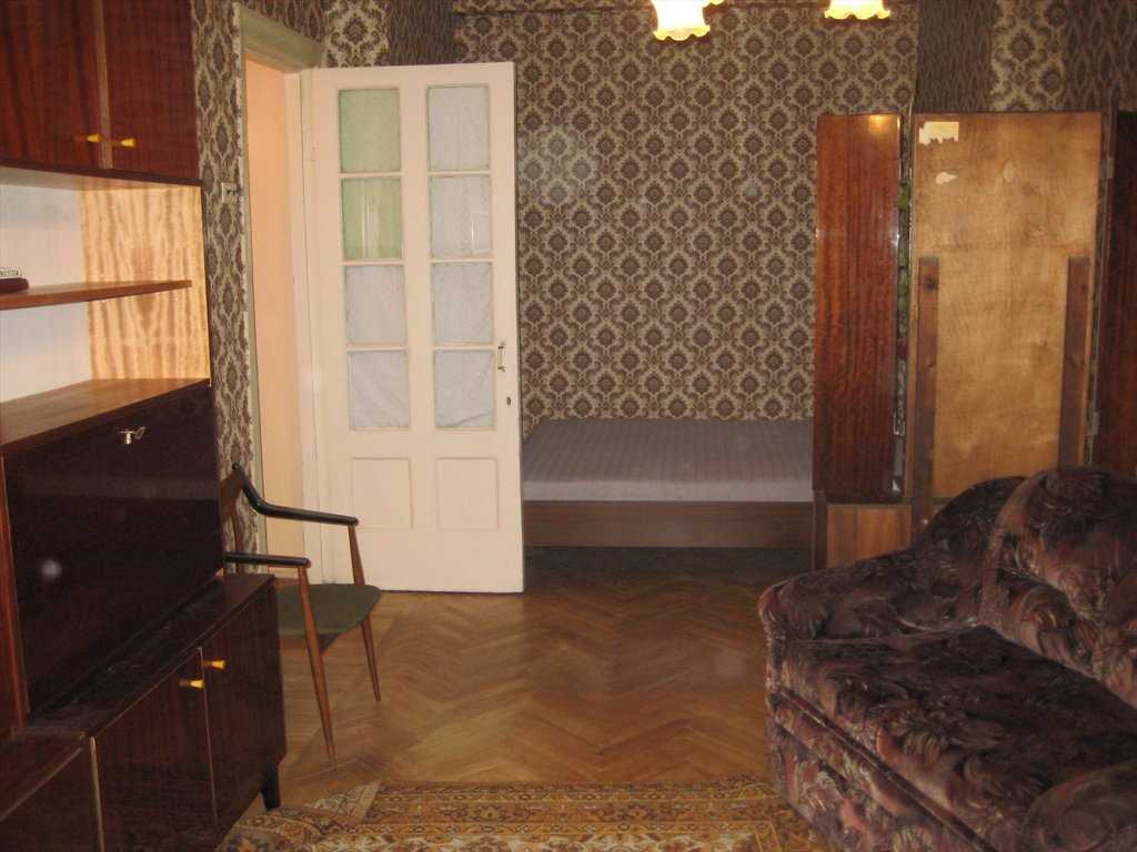 variant of an interesting design of an apartment in the Soviet style