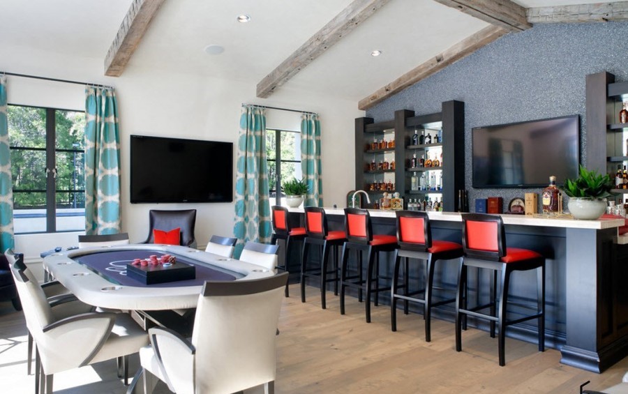 bar counter in the interior of the kitchen