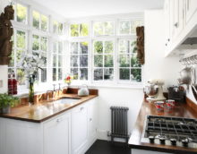 white kitchen 5 sq m