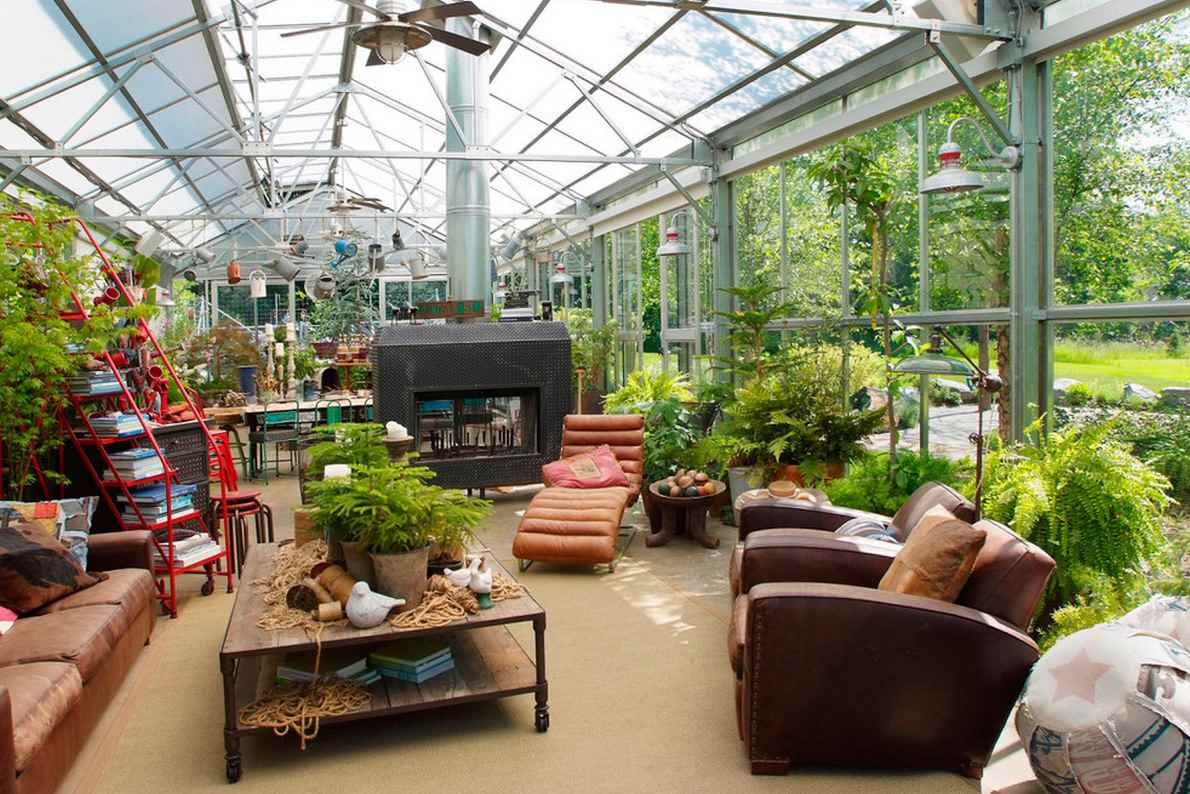 Un esempio di utilizzo di belle idee per decorare un giardino d'inverno in una casa